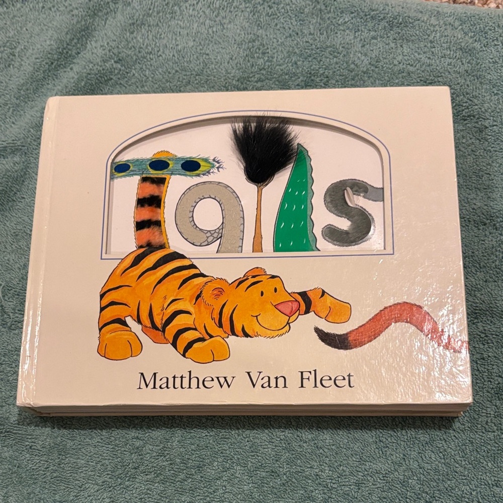 Tails by Matthew Van Fleet Book